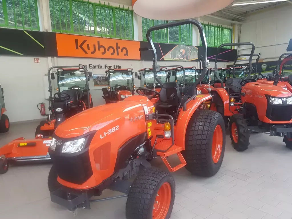 E-FARM: Kubota l1-382 - Tracteur - id 6Q5RYJX - 19 900 € - Année: 2023 - Lecture du nombre d'heure: 1,Puissance du moteur (chevaux): 37,Allemagne