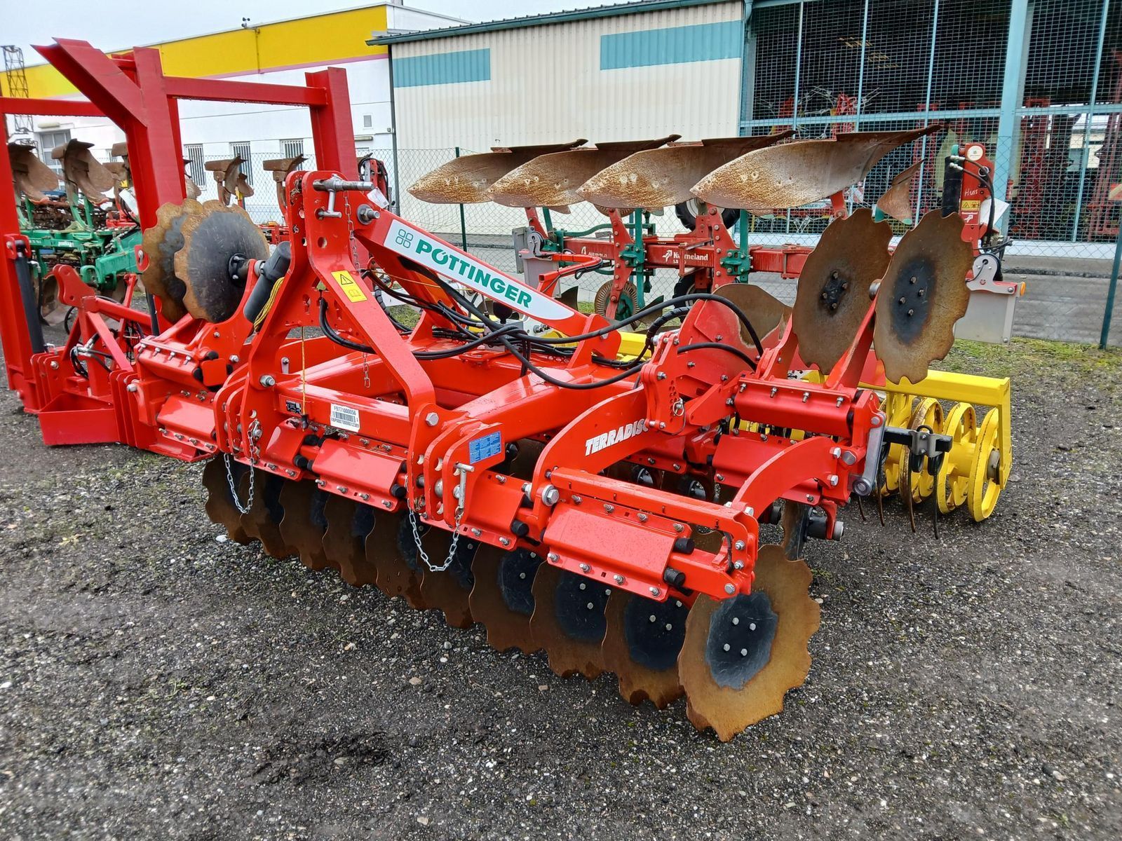 Pöttinger Terradisc 3001 Scheibenegge 16.375 €