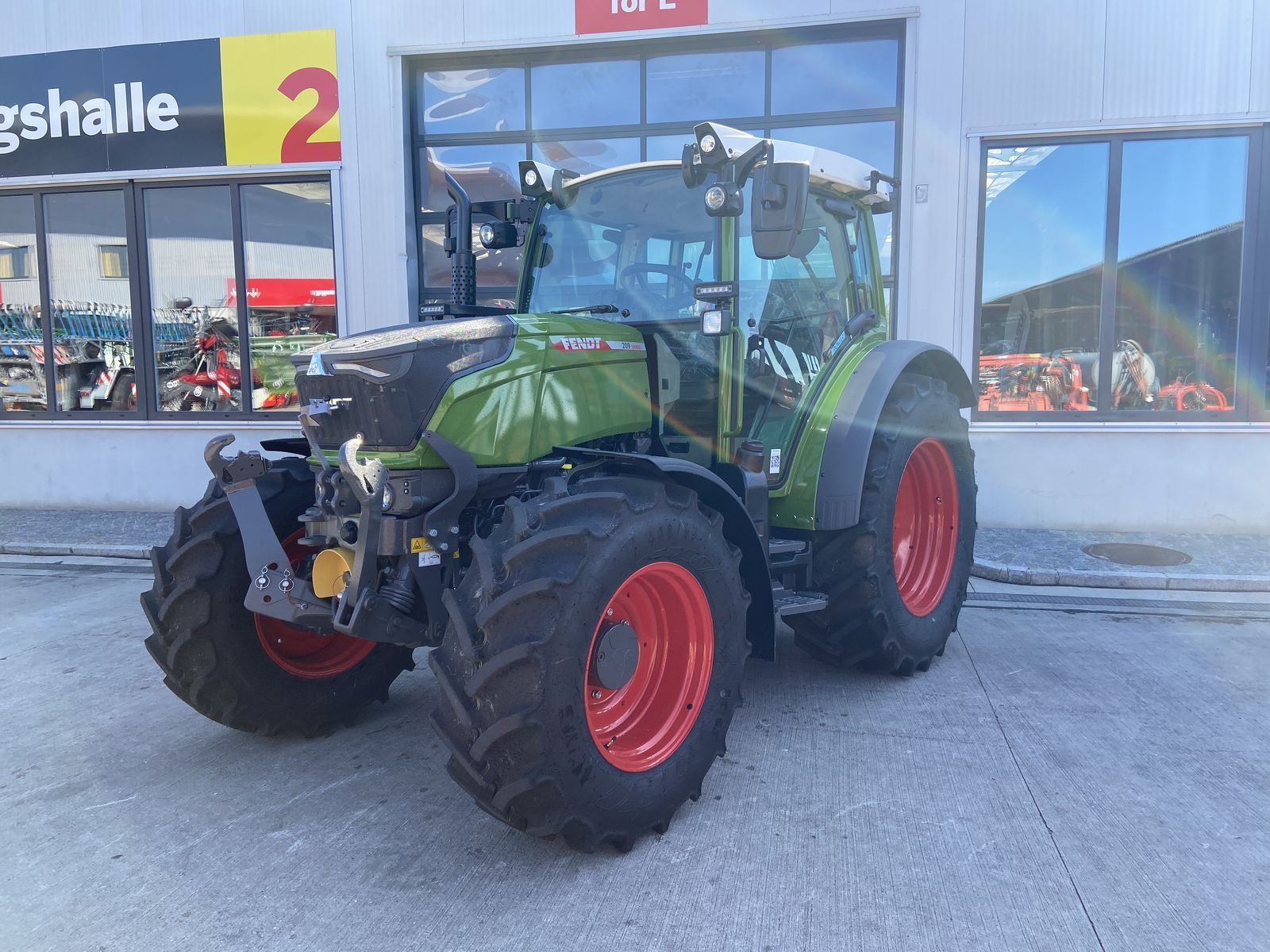 E-FARM: Fendt 209 Vario - Tractor - id MUPNJVV - Engine hours: 5 - Engine power (HP): 90,Austria
