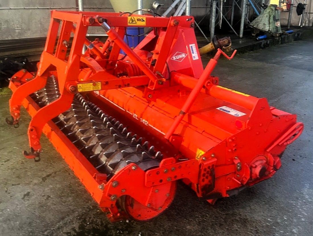 E-FARM: Kuhn el142-300 - Herse rotative - id VVRQNES - 8 000 € - Année: 2001 - France