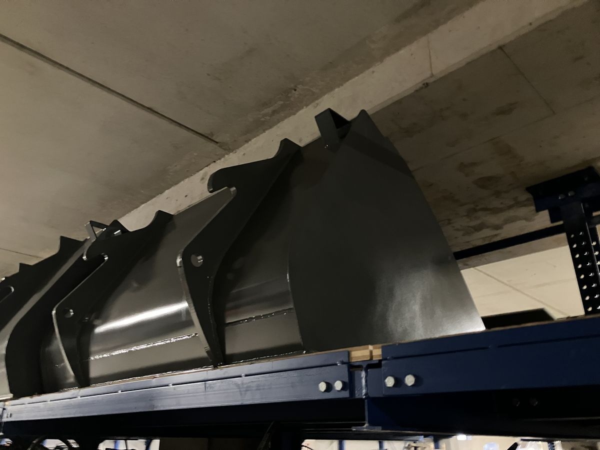 E-FARM: Weidemann leichtgutschaufel 1600mm mit kramer aufnahme - Anbaugerät - id QRCMKQA - 2.075 € - Österreich