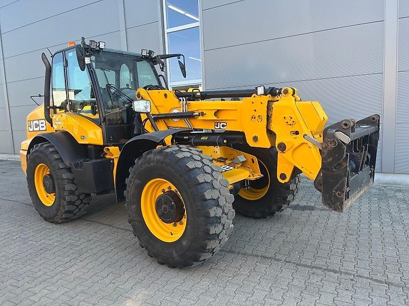 E-FARM: JCB tm 420 - Chargeur télescopique  - id HRJLALX - 65 000 € - Année: 2019 - Lecture du nombre d'heure: 6 700,Allemagne