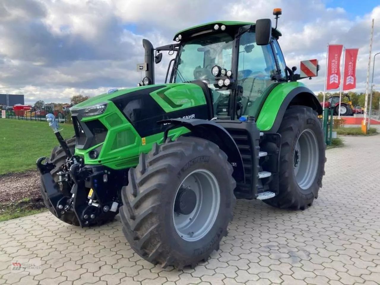 Deutz-Fahr Agrotron 6190 TTV Tractor €120,900