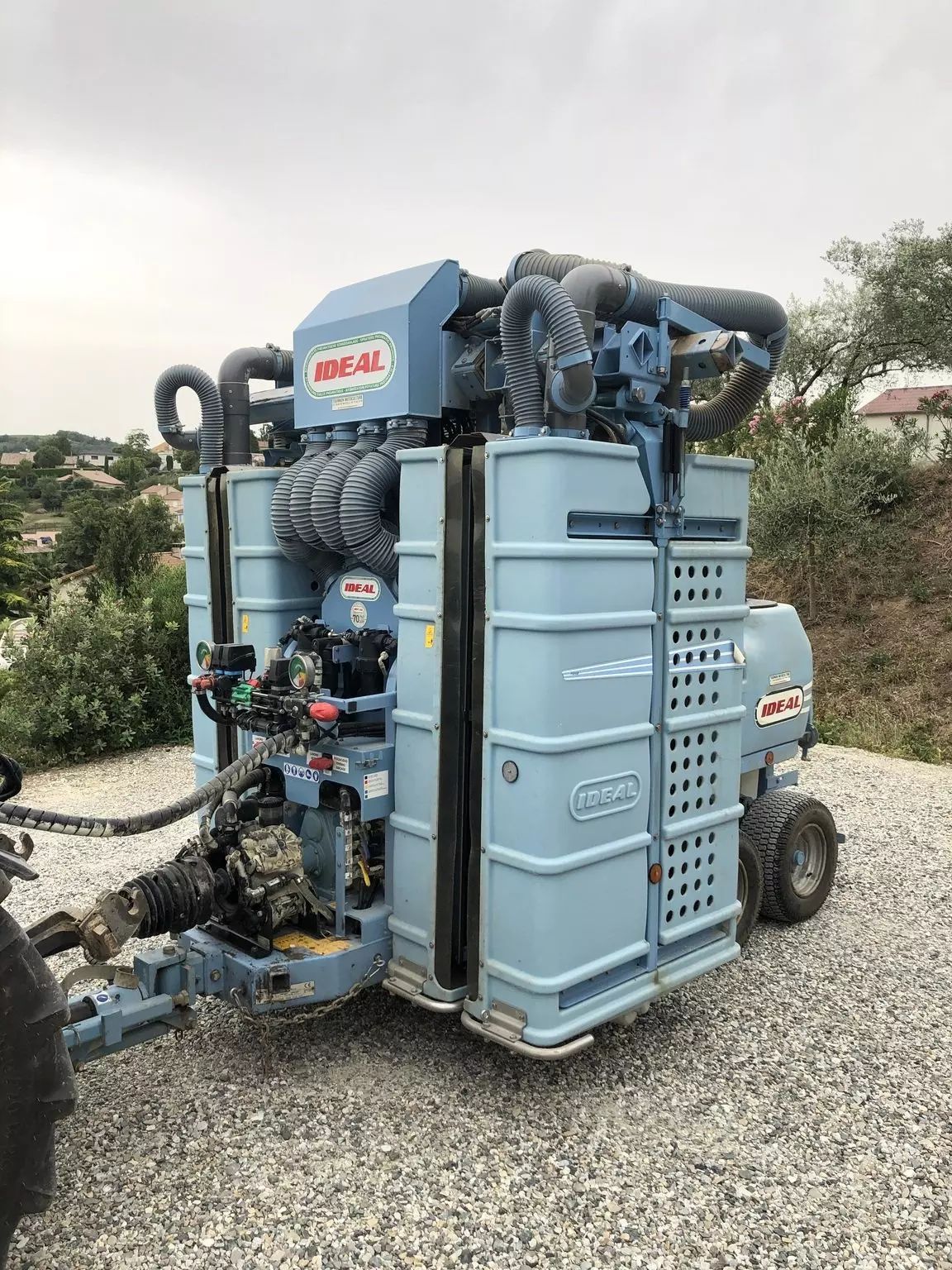 E-FARM: sonstige pulvérisateur vigne drop save 1000 ideal - Pulvérisateur - id SJB7QCL - 17 000 € - Année: 2018 - France