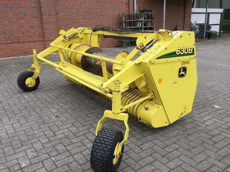 E-FARM: John Deere 630 - Vegetable harvester - id LQKI2HS - €6,976 - Year of construction: 2006 - Germany