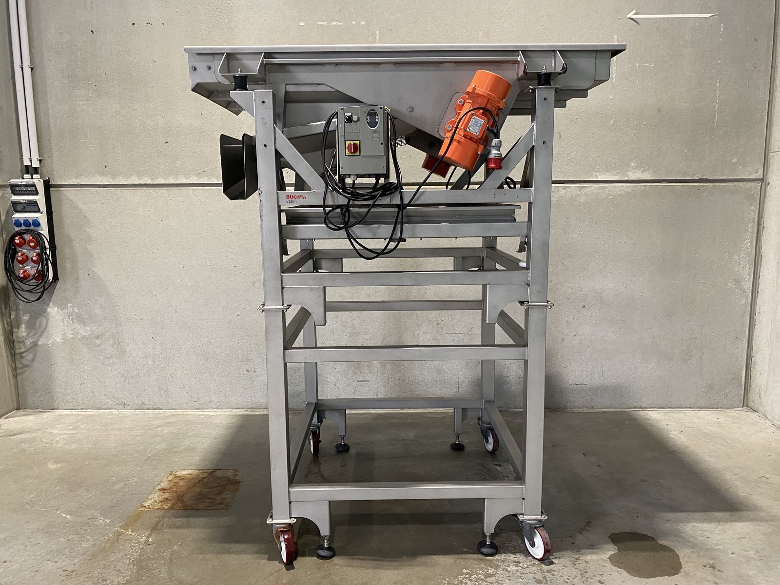 E-FARM: BUCHER vibrationstisch trv20 - Obst- und Weinbauausrüstung Sonstige - id Z62IWJM - 5.500 € - Baujahr: 2010 - Österreich