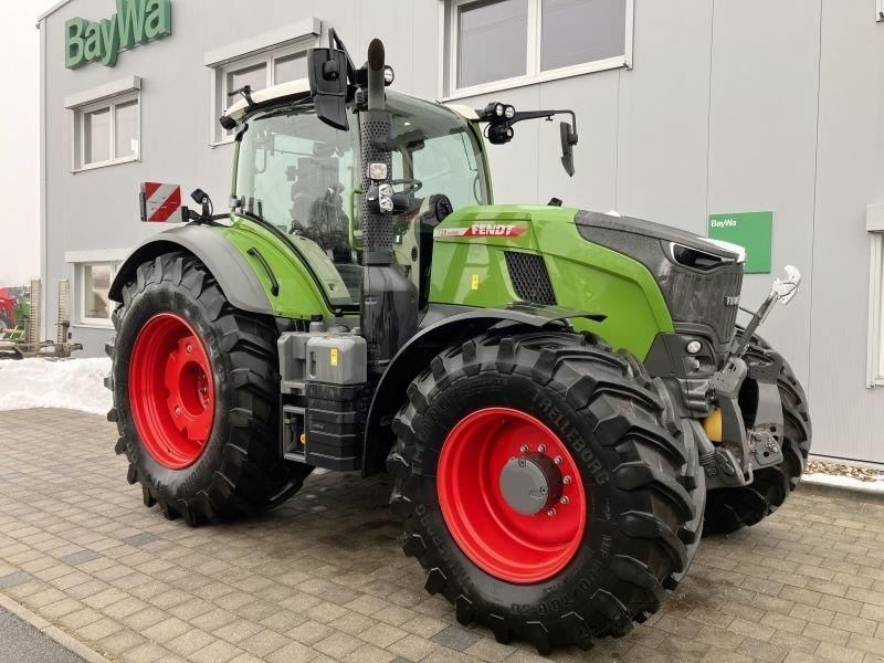 Fendt 728 Vario ProfiPlus Tractor €225,000