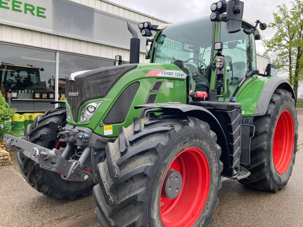 E-FARM: Fendt 722 Vario - Traktor - id IKV633V - 135.000 € - Baujahr: 2020 - Abgelesene Motorstunden: 3.000,Motorleistung (PS): 220,Frankreich