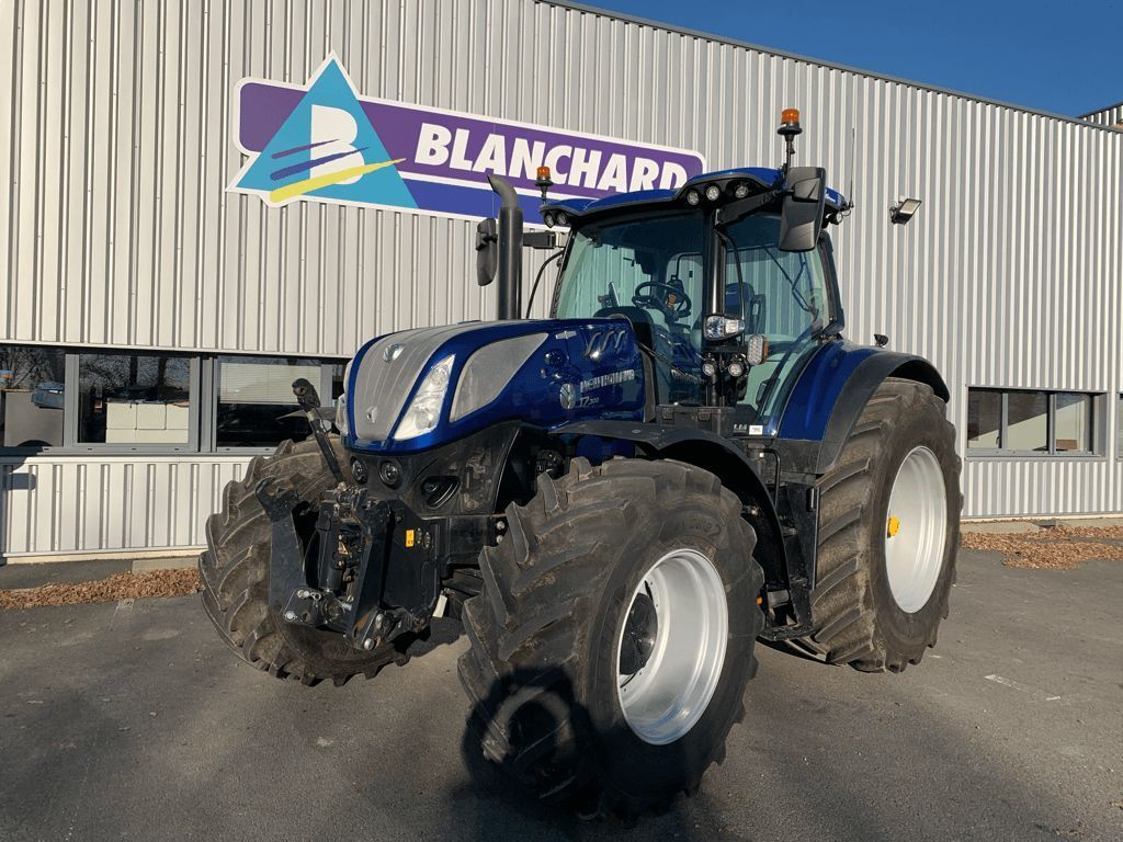 New Holland T7.300 AC Tractor 163.000 €