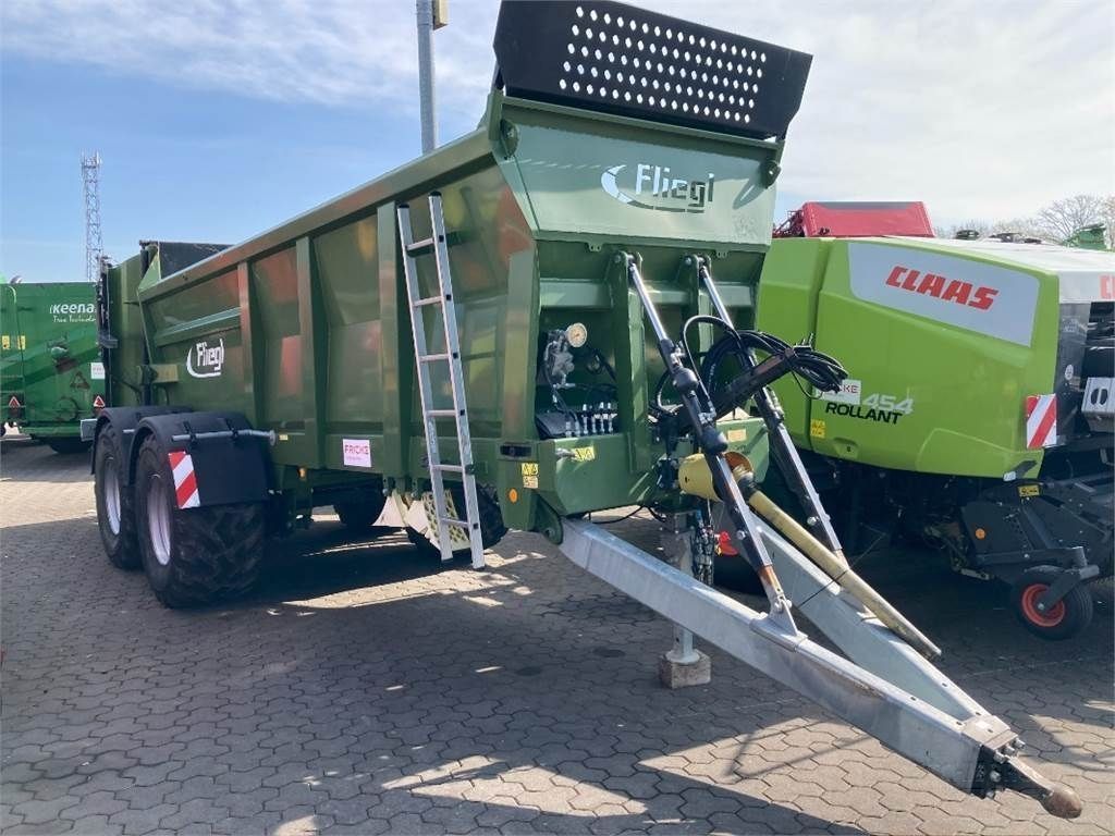 E-FARM: Fliegl kds 265 tiefbett tandem 20to. - Esparcidor de estiércol líquido autopropulsado - id YYNMI8U - 44.500 € - Año: 2020 - Alemania