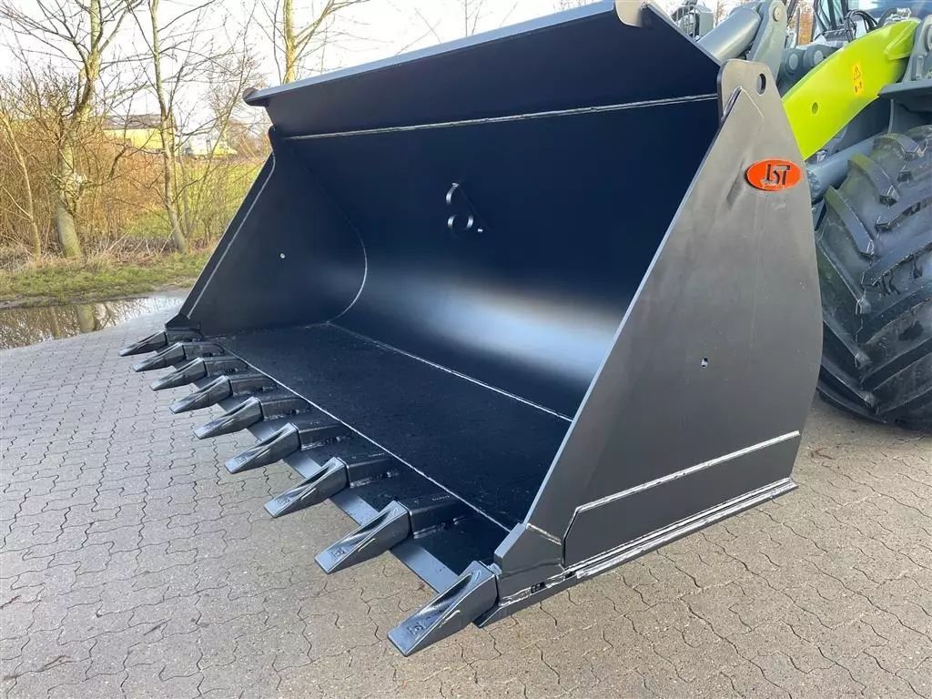 JST gg læsseskovl 2.5-b Excavator €12,710