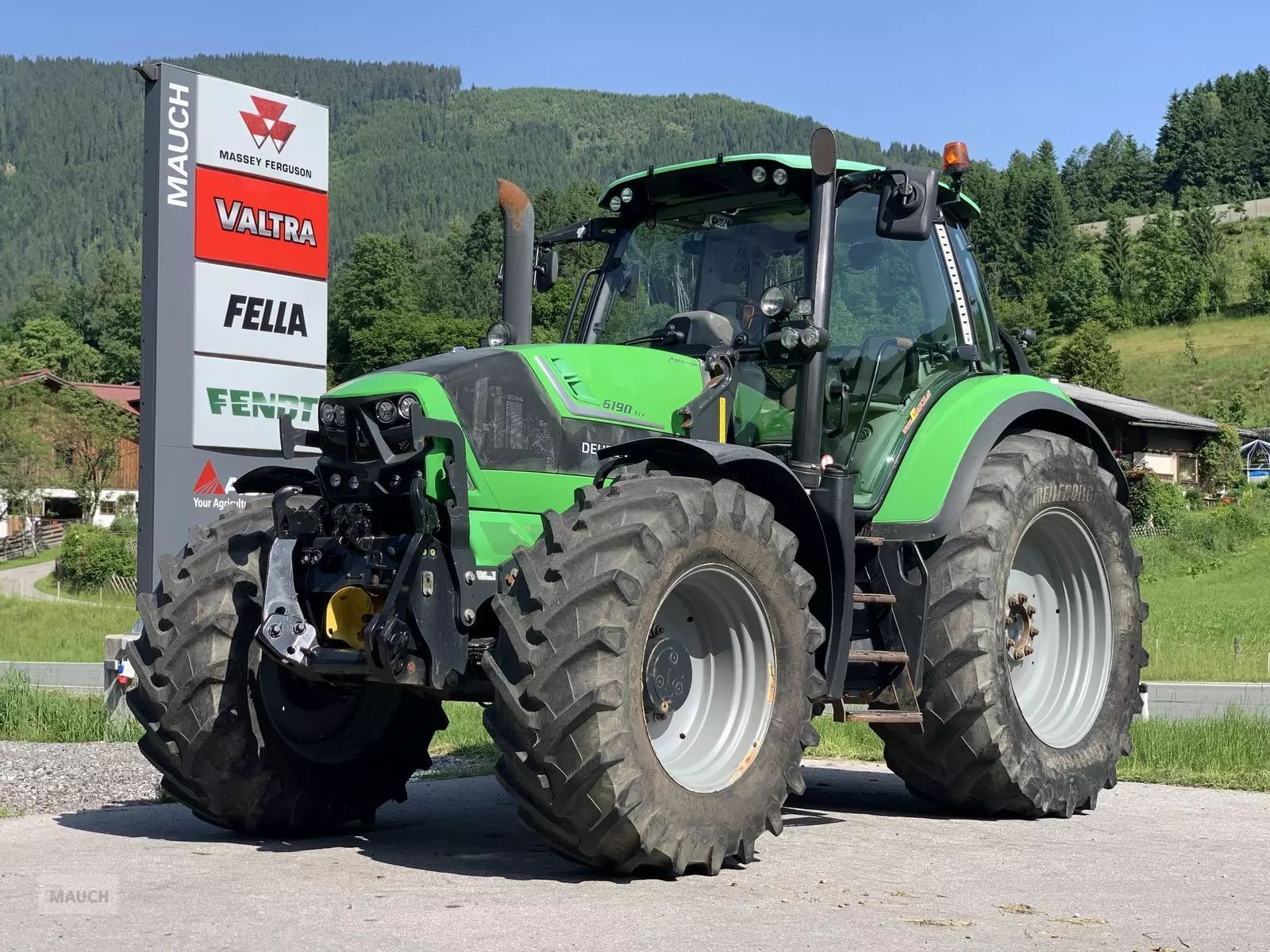 E-FARM: Deutz-Fahr 6190 Agrotron TTV - Tracteur - id ZJTKQRK - 60 000 € - Année: 2015 - Lecture du nombre d'heure: 5 500,Puissance du moteur (chevaux): 193,Autriche