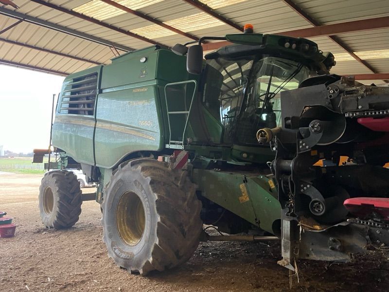 E-FARM: John Deere T660 - Mejetærsker - id NZ58QIF - 279.000 € - Produktionsår: 2022 - Motortimer: 876,Frankrig