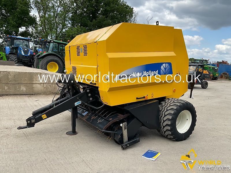 New Holland BR6090 Bálázó 10 345 EUR