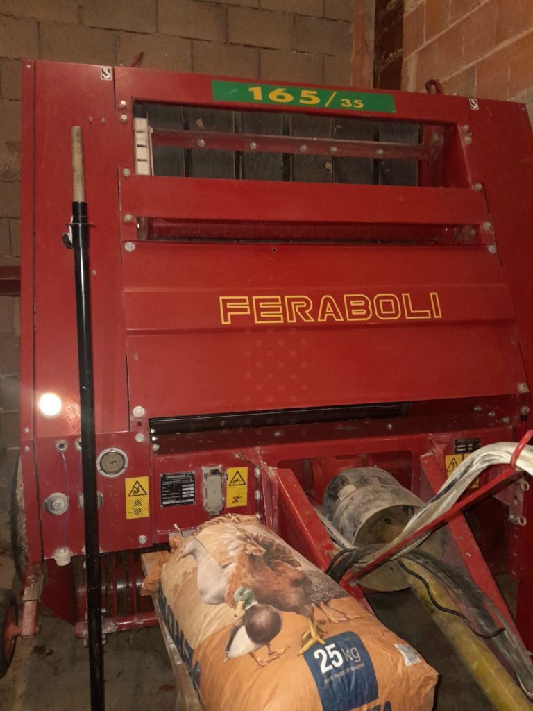 E-FARM: Feraboli sprinter 165 - Ballenpresse - id ZVM3NWS - 7.000 € - Baujahr: 1999 - Ballenanzahl: 14.000,Italien