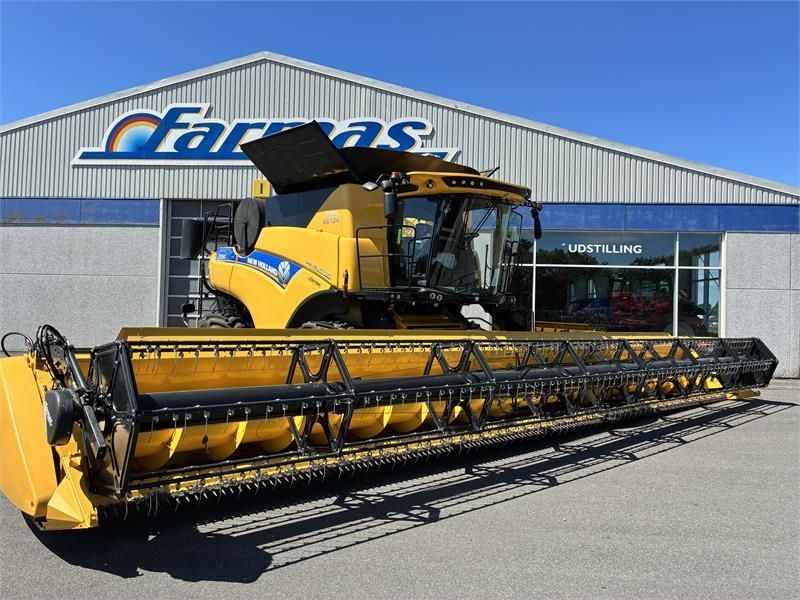 New Holland CR 9.90 Tracks Combine harvester €441,401