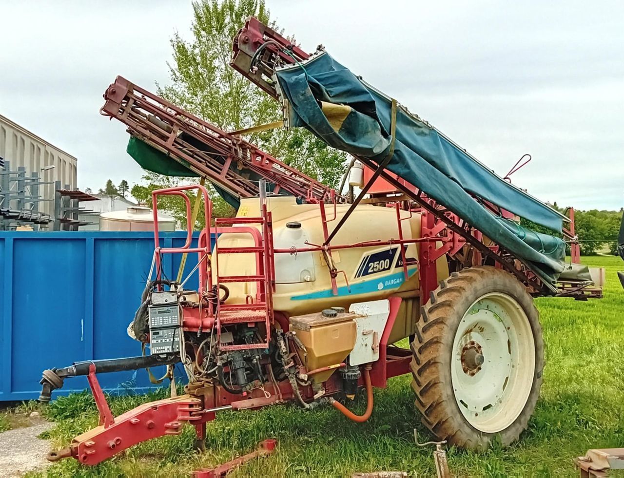 E-FARM: Bargam Fox 2500 - Pulvérisateur - id 75WCHH5 - 13 500 € - Année: 2005 - Italie
