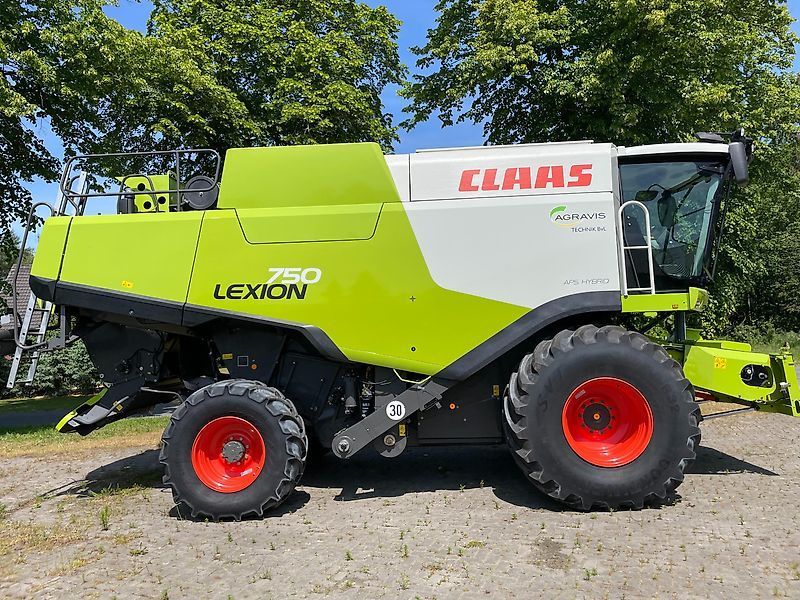 Claas Lexion 750 Kombajn zbożowy 149 000 €