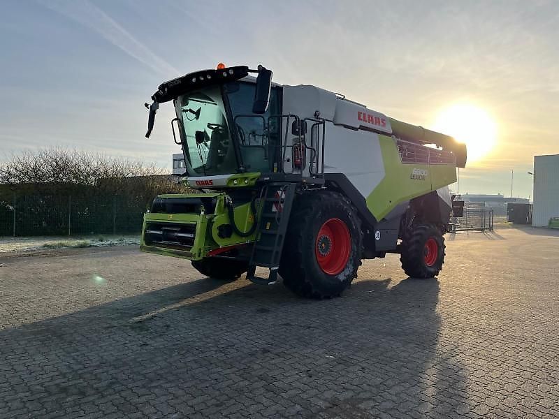 Claas Lexion 6800 Kombajn zbożowy