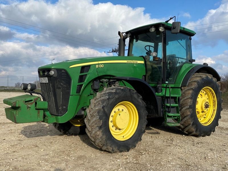 John Deere 8130 tractor 57 000 €