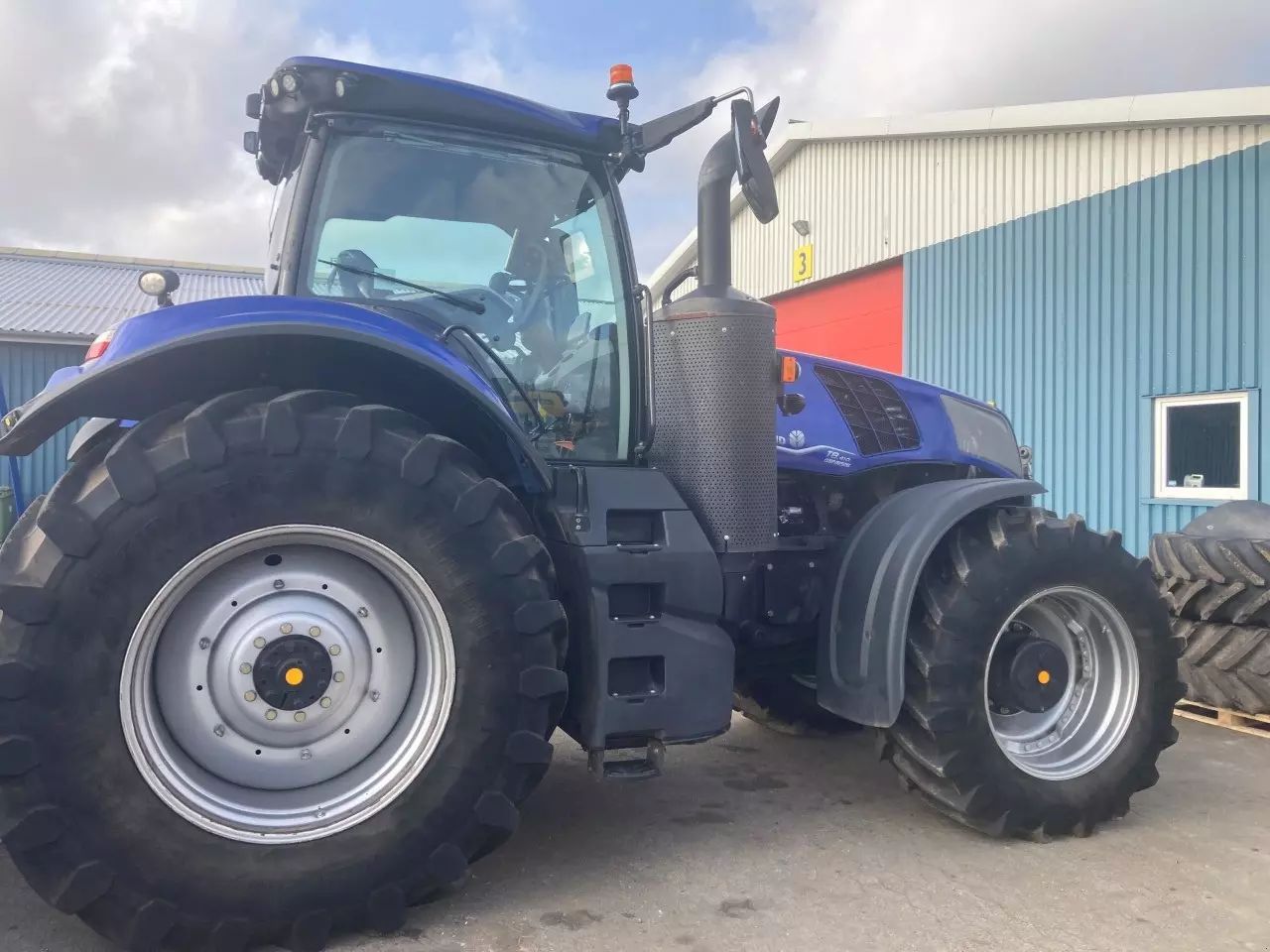 New Holland T8.410 AC Tractor 160.346 €