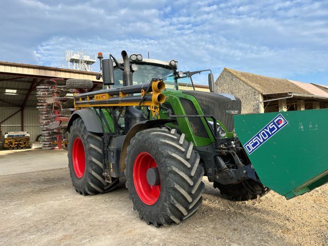 E-FARM: Fendt 828 Vario ProfiPlus - Traktor - id ZE7KR5R - 160.000 € - Baujahr: 2020 - Abgelesene Motorstunden: 3.300,Motorleistung (PS): 280,Frankreich