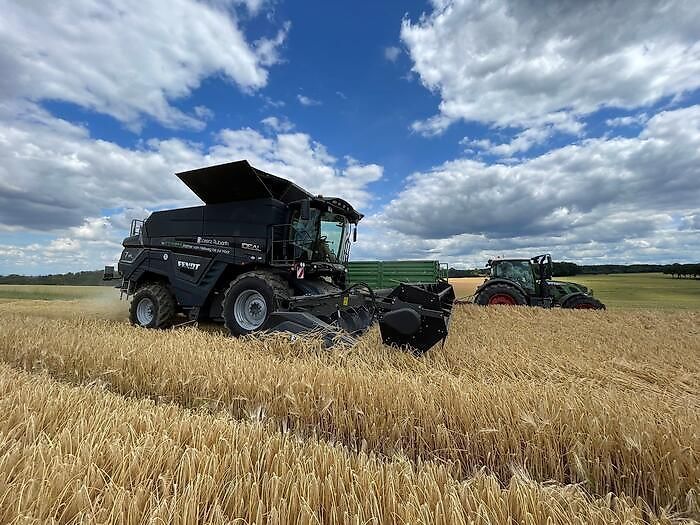 E-FARM: Fendt Ideal 7 - Cosechadora - id VHKSZRF - 327.100 € - Año: 2023 - Horas: 520,Potencia del motor: 438,Alemania