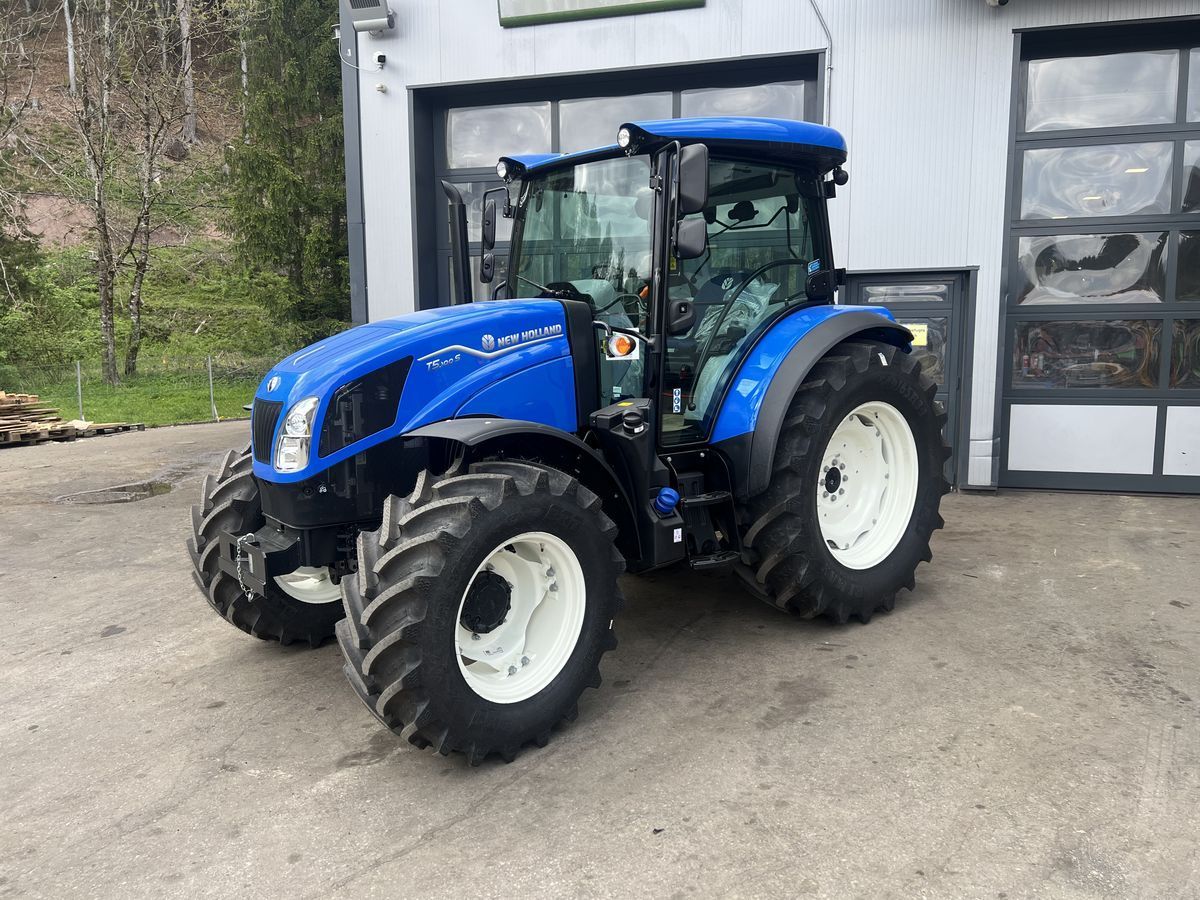 E-FARM: New Holland T5.100 - Tractor - id EST1GLD - €52,417 - Year of construction: 2024 - Engine hours: 1,Engine power (HP): 105,Austria