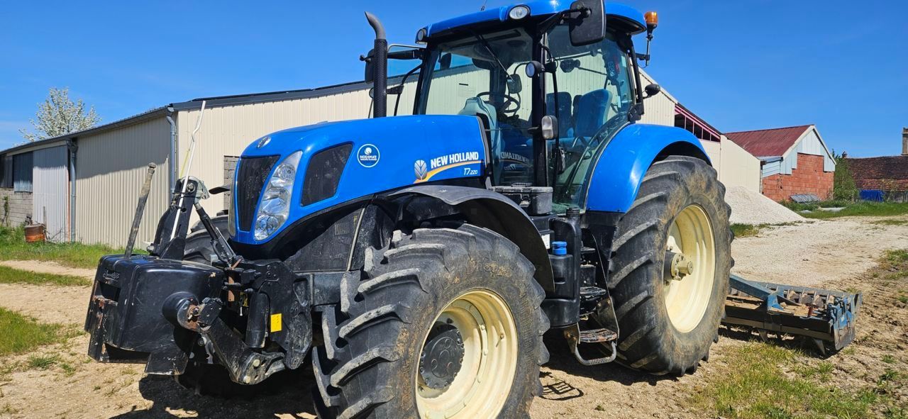 New Holland T7.220 Traktor 49 900 €