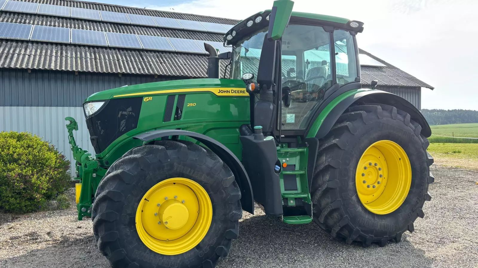 John Deere 6R 250 Tractor €177,939