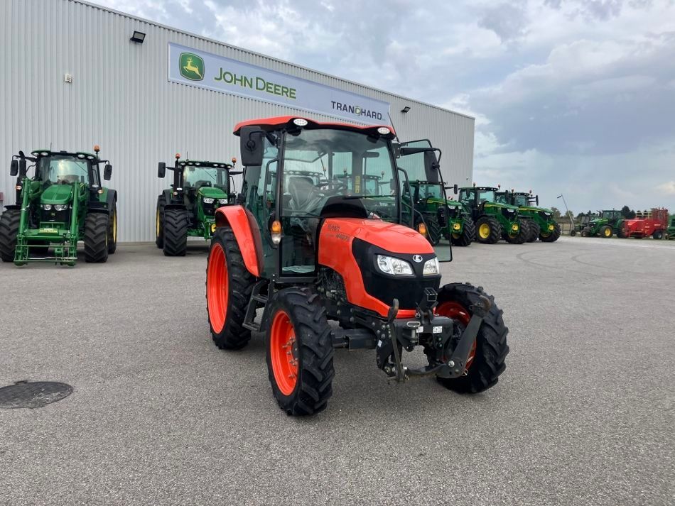 E-FARM: Kubota M4073 - Traktor - id GUJM3F6 - 36.500 € - Baujahr: 2021 - Abgelesene Motorstunden: 2.369,Motorleistung (PS): 75,Frankreich