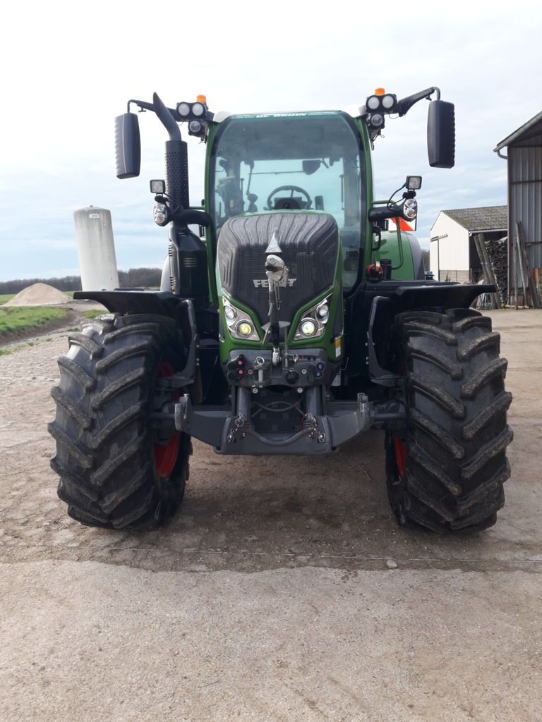 Fendt 716 Vario Profi Plus Tractor €150,000