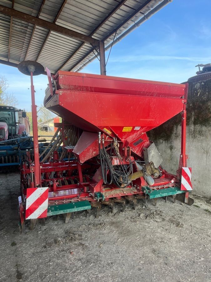 Kverneland I-drill pro Combinație de semănatoare 10.000 EUR