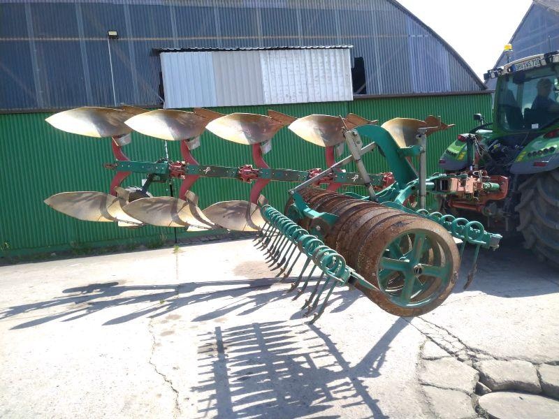 Kverneland ES 100 plough €15,500