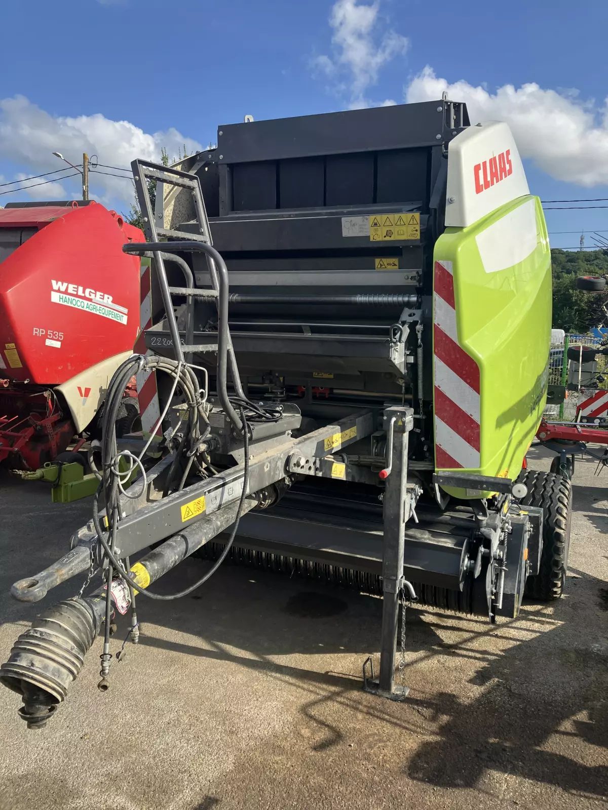 E-FARM: Claas Variant 480 RF - Baler - id SD6DKBW - €32,000 - Year of construction: 2022 - Total number of bales produced: 15,288,France