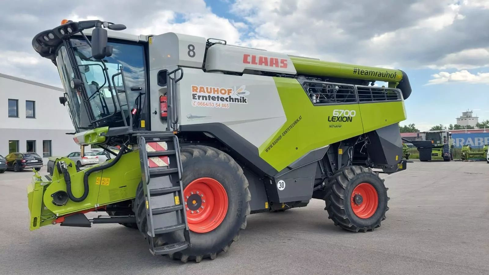 Claas Lexion 6700 Combine harvester €225,000