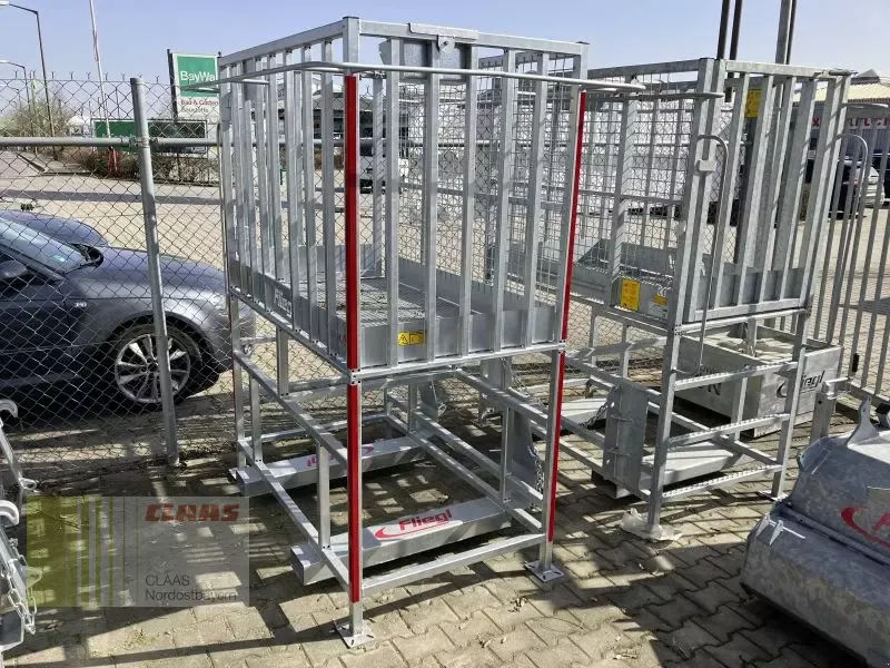 E-FARM: Fliegl arbeitsbühne hoch - Attachment - id G4RV7Q8 - €1,750 - Year of construction: 2024 - Germany