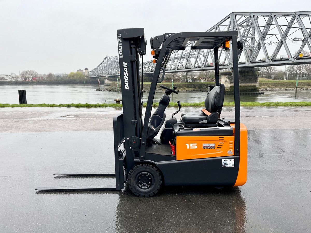 Doosan b15t-7 Forklift €14,000