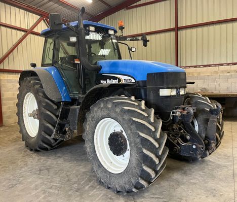 New Holland TM 175 Traktor 30 000 €