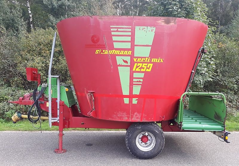 Strautmann verti-mix 1250 feedingwagon €13,900