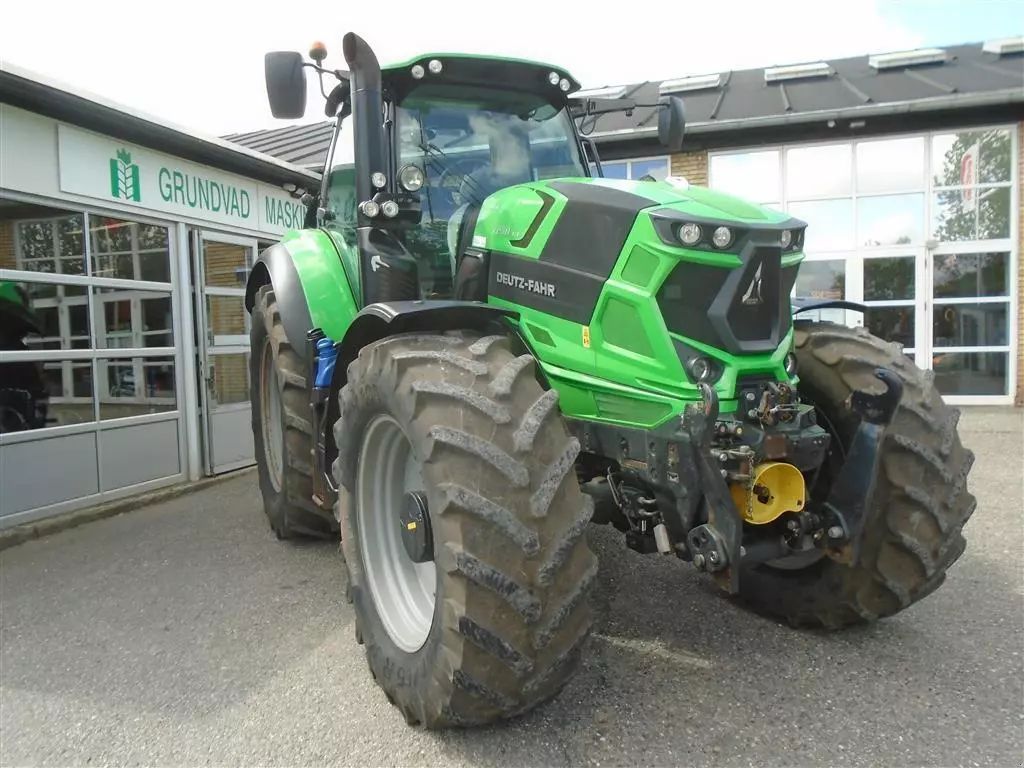 E-FARM: Deutz-Fahr Agrotron 7230 TTV - Tractor - id NVKLR4S - 76.267 € - Año: 2017 - Horas: 4915,Potencia del motor: 225,Dinamarca