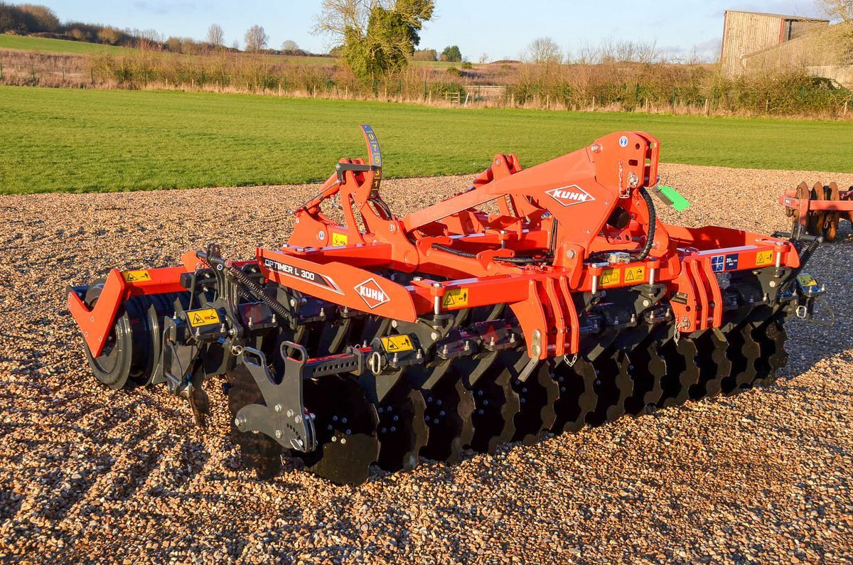 E-FARM: Kuhn optimer l 300 short discs 3m - Grubber - id SKGBHFW - 17.883 € - Baujahr: 2022 - Vereinigtes Königreich