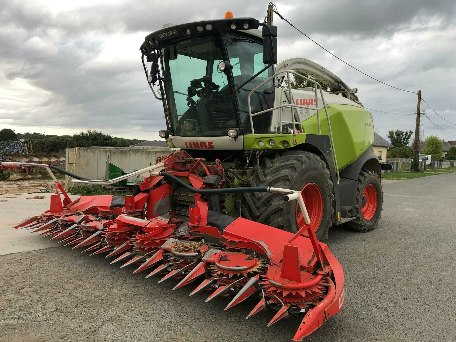 E-FARM: Claas Jaguar 930 - Ensileuse automotrice - id AIUUSLB - 170 000 € - Année: 2018 - Lecture du nombre d'heure: 2 333,Puissance du moteur (chevaux): 462,France