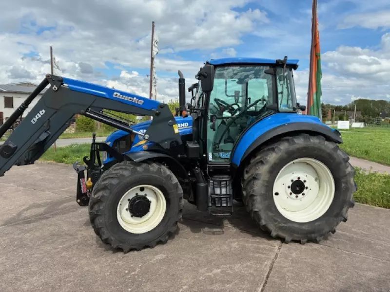 New Holland T5.105 Trattore 45.000 €