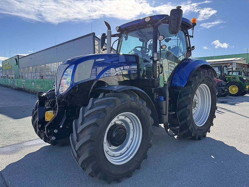 New Holland T7.210 Traktor 70 750 €