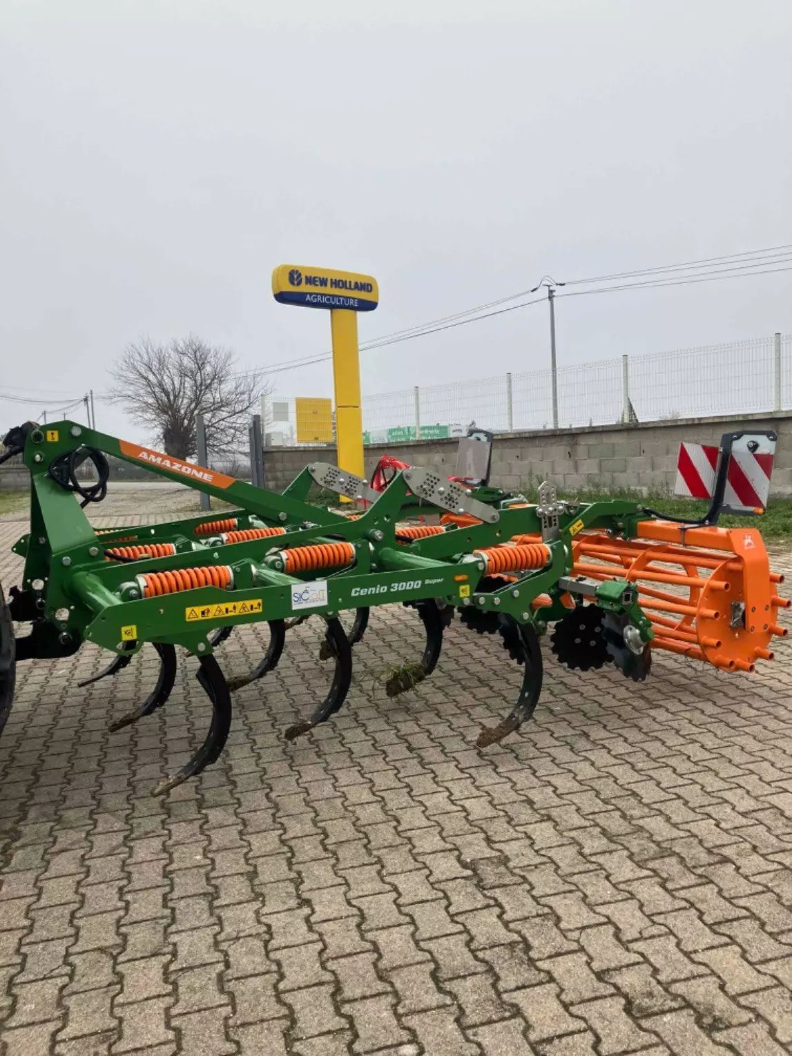 E-FARM: Amazone Cenio 3000 Super - Cultivador - id XSWM1RS - 15.899 € - Francia