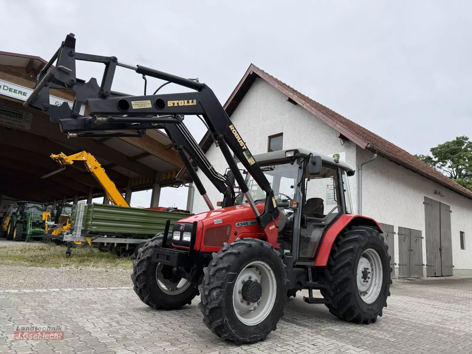 Massey Ferguson 4345 Traktor 31 500 €