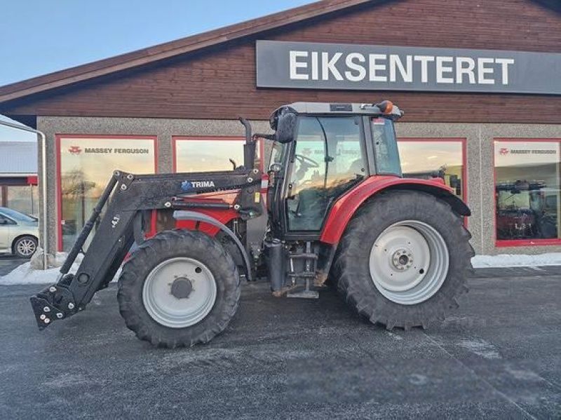 E-FARM: Massey Ferguson 6470 - Tracteur - id 1IU6WD5 - 43 660 € - Année: 2011 - Lecture du nombre d'heure: 3 905,Puissance du moteur (chevaux): 128,Norvège