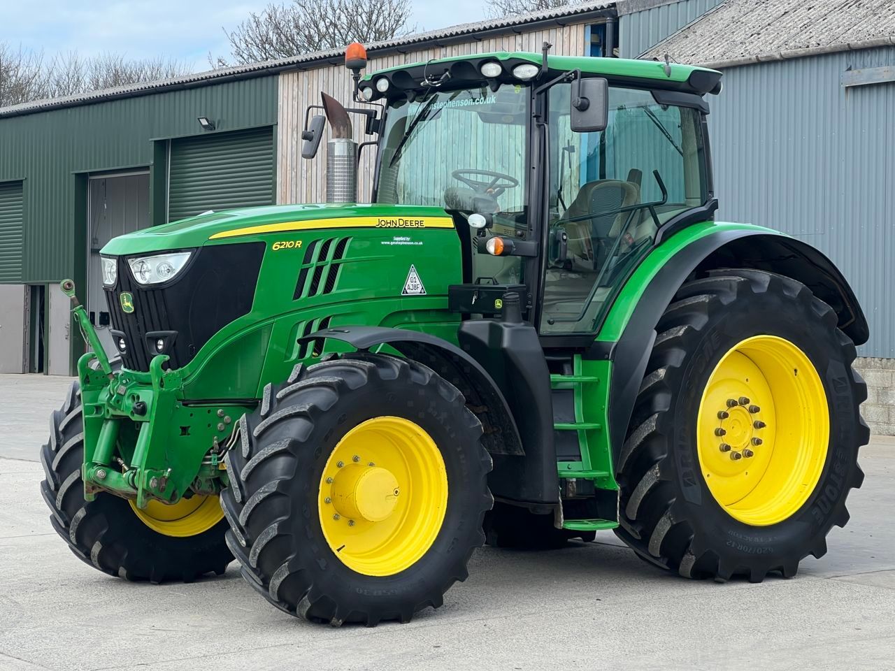 John Deere 6210 R Traktor 44 442 €