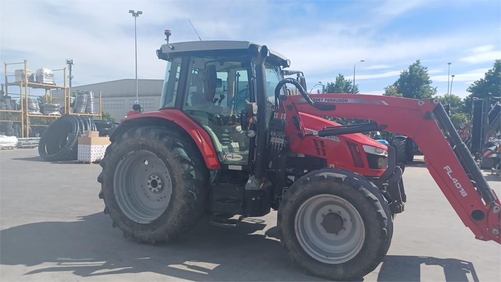 Massey Ferguson 5712 S Traktor 60 000 €